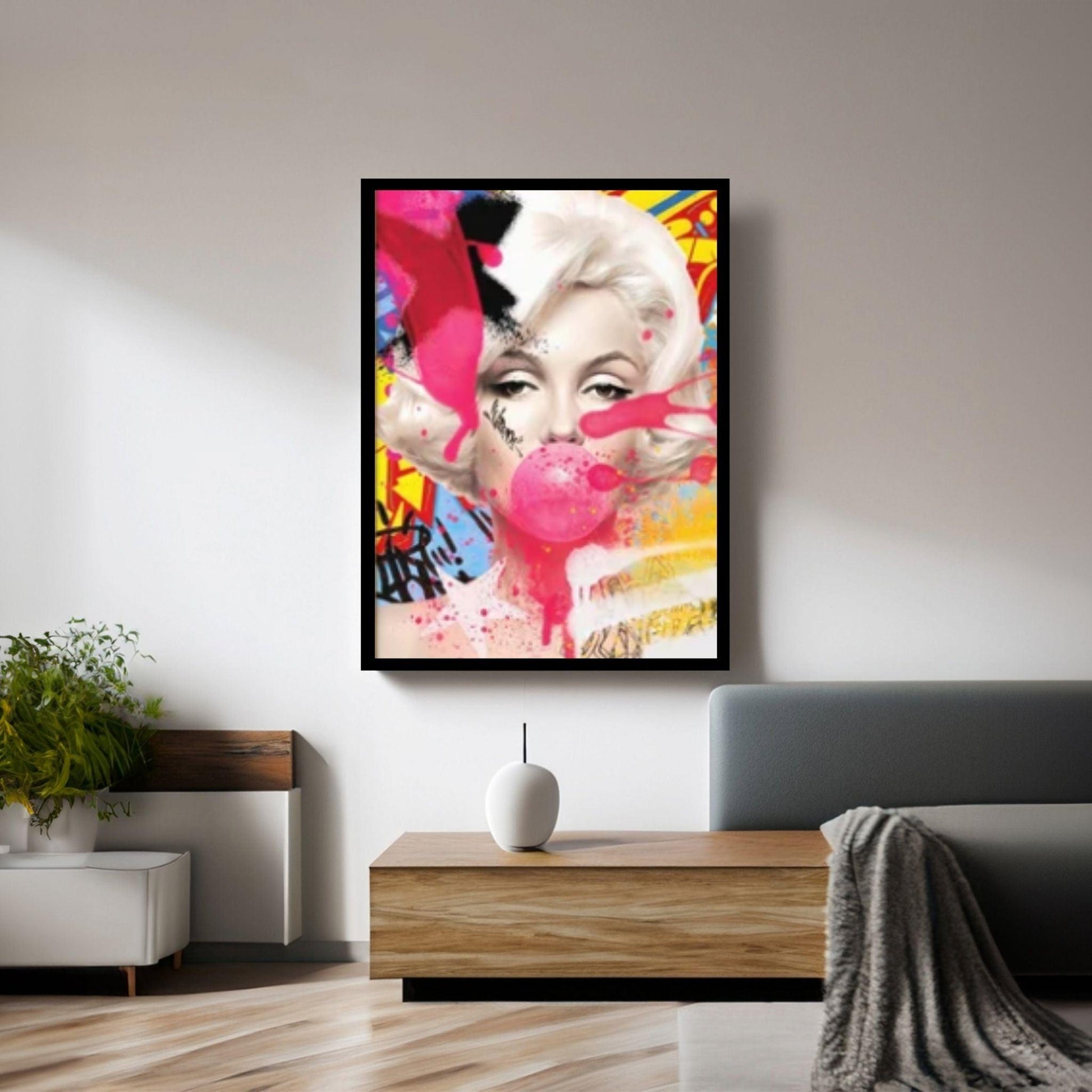 Marilyn Monroe Wall Art Canvas / Monroe Pink Bubble Gum Art Poster Wall Art - Y Canvas